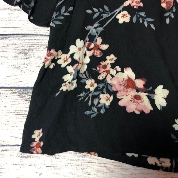 American Eagle Floral Print Crop Top Size XS - Picture 2 of 6